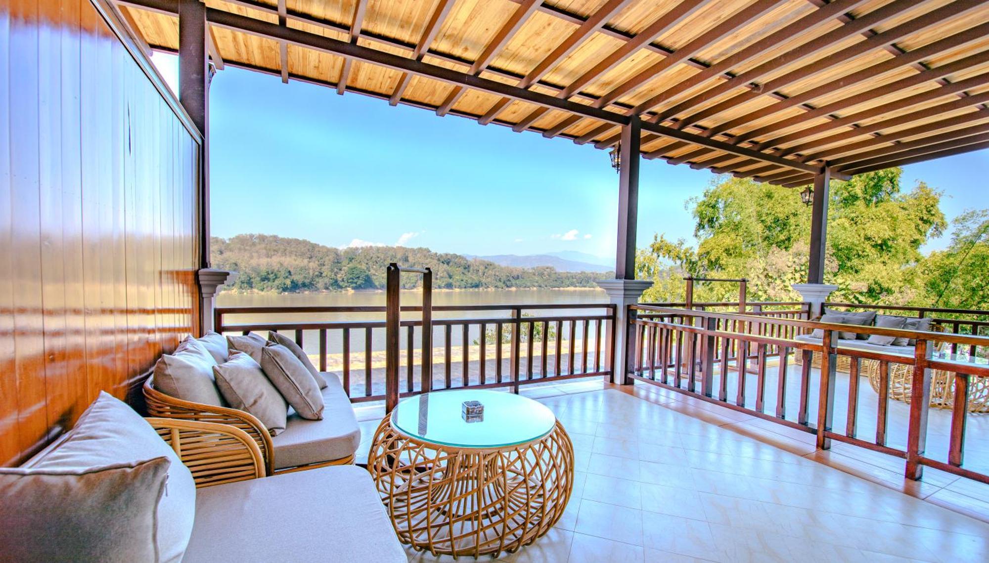 Relaxful Hotel泊岸酒店 Luang Prabang Exteriör bild