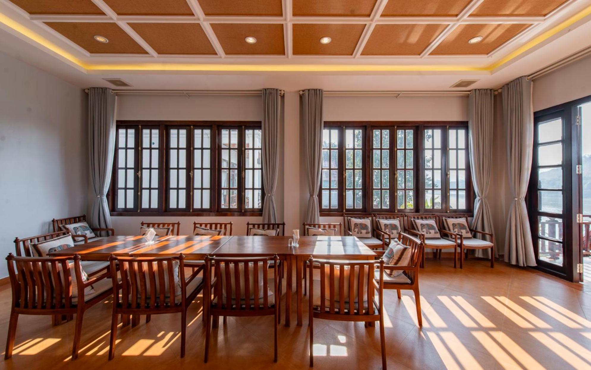 Relaxful Hotel泊岸酒店 Luang Prabang Exteriör bild